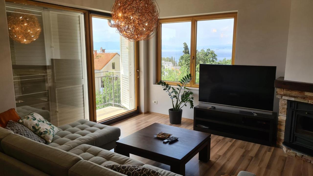 Villa Amalia Apartments Malinska Eksteriør bilde
