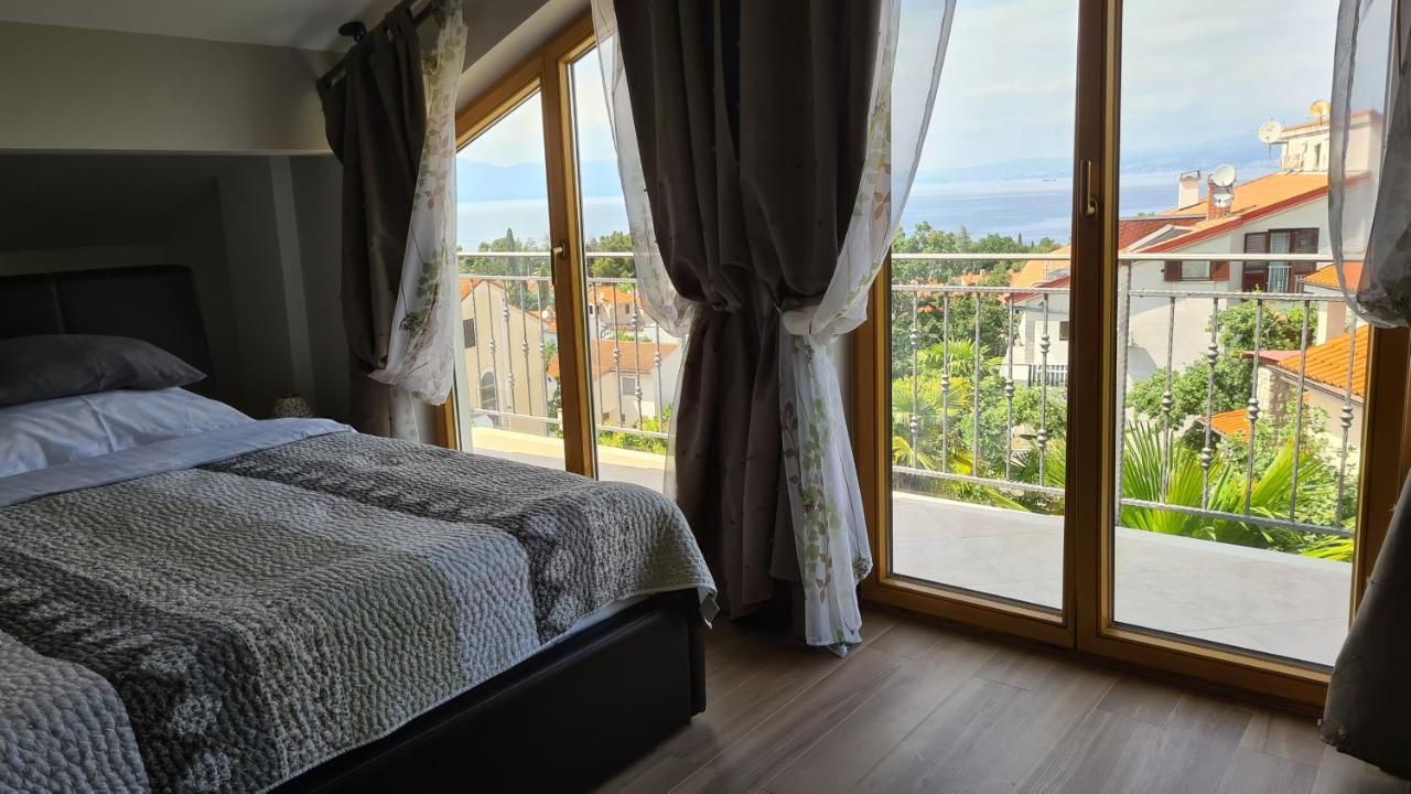 Villa Amalia Apartments Malinska Eksteriør bilde